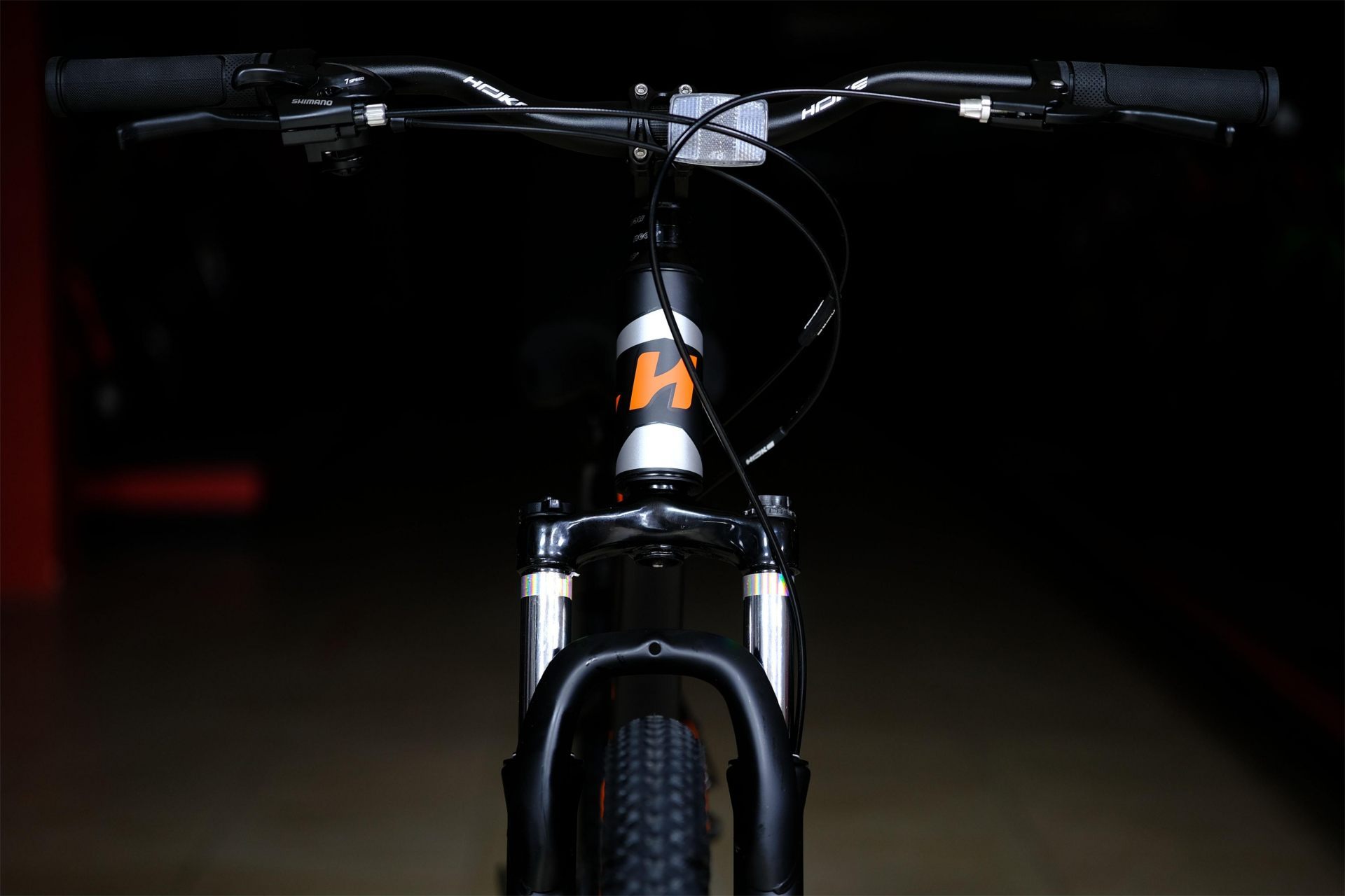 Вилка пружинно-эластомерная 80 mm с функцией регулировки и блокировки HOKE Shock 27,5 MD матовый чёрный-оранжевый 15